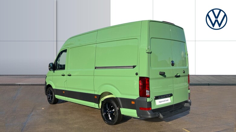 Volkswagen Crafter Cr35 Mwb Diesel Fwd 2.0 TDI 140PS Commerce Plus High Roof Van